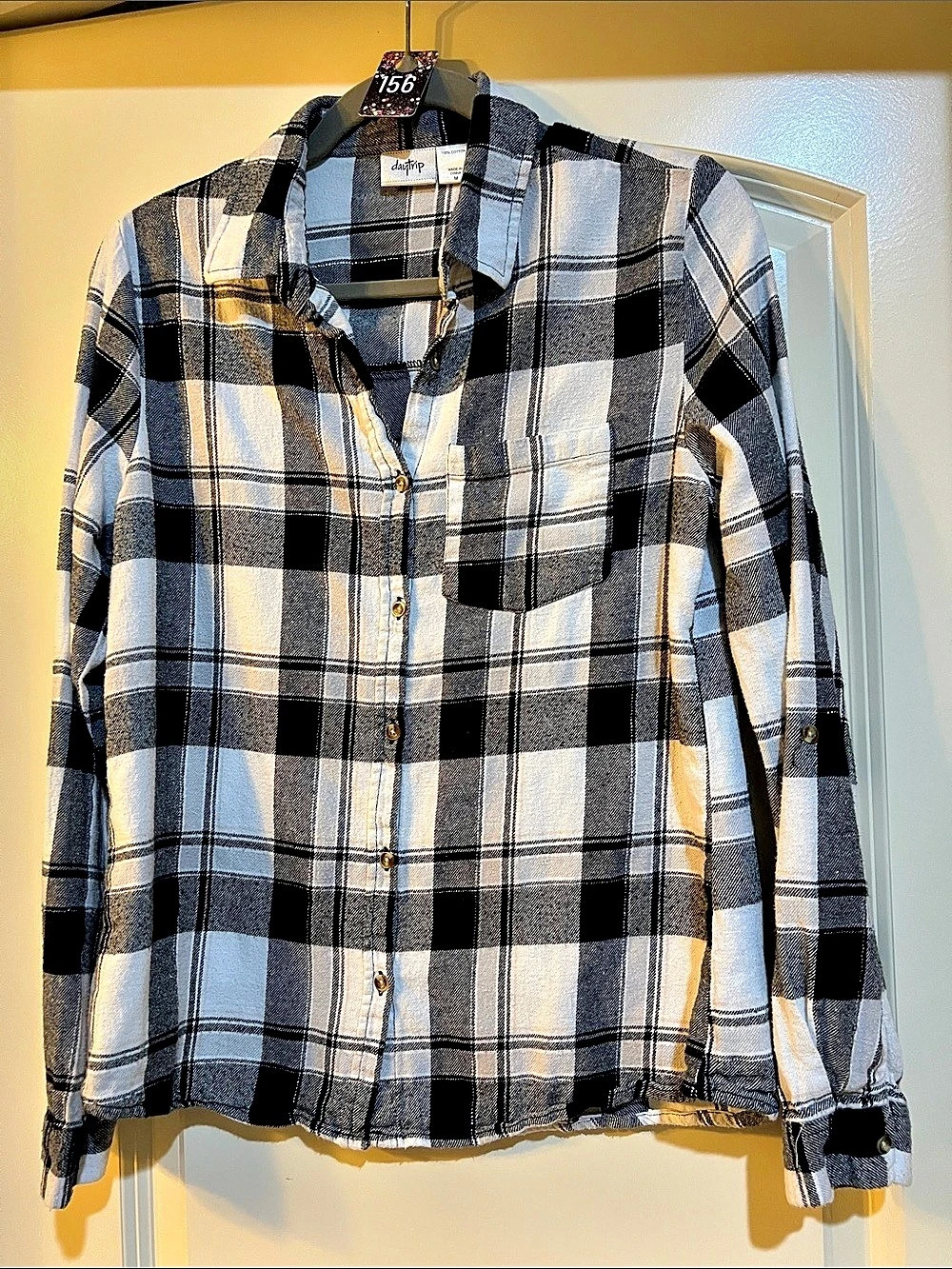 daytrip Plaid Cotton Shirt in Black & White Size Medium H156